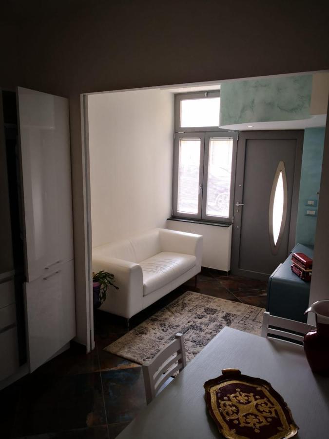 Apartamento La Casa Di Valentina Vado Ligure Exterior foto